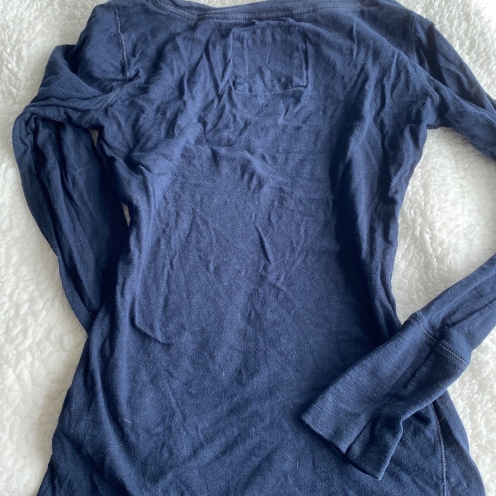 Vintage Abercrombie and fitch thermal full sleeve V neck top navy blue coquette - Picture 5 of 5
